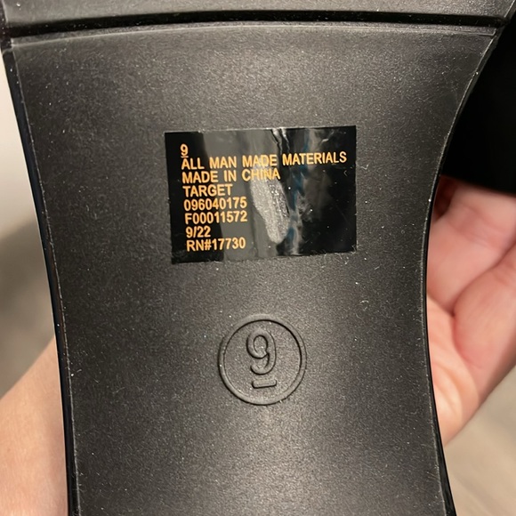 Slip On Sandals - Picture 8 of 9